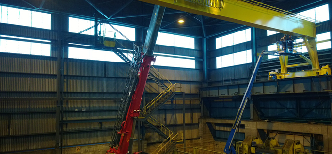 Overhead/Bridge Crane in a factory